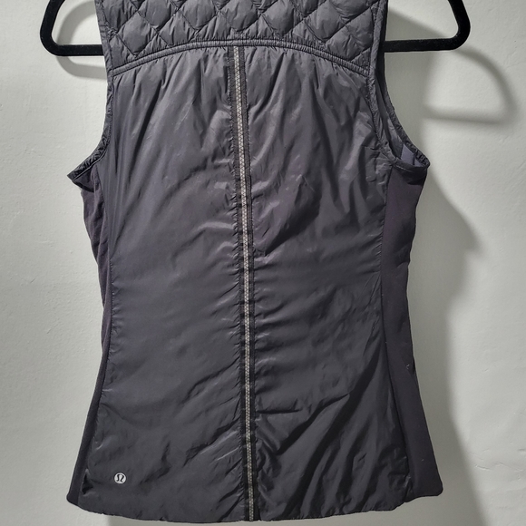 Lululemon What The Fluff Down Vest XS S - Picture 4 of 10